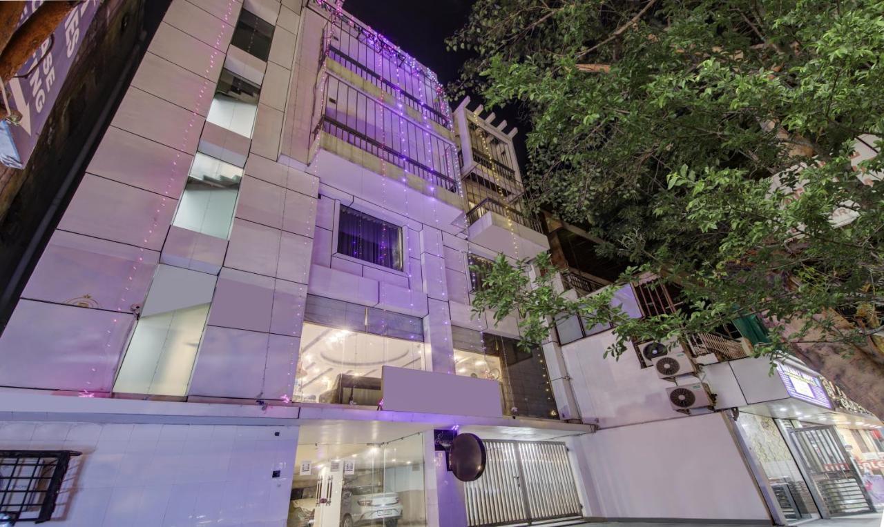 Fabhotel The Kings Plaza New Delhi Exterior photo