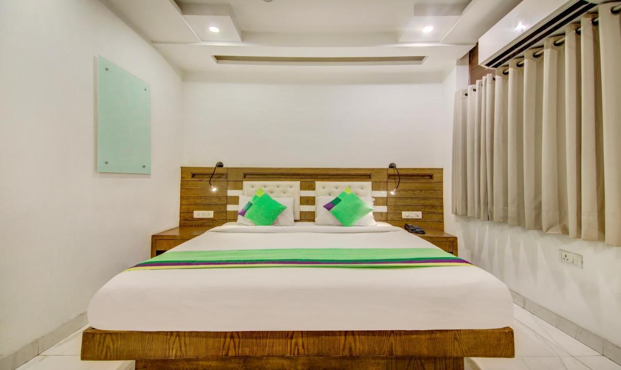 Fabhotel The Kings Plaza New Delhi Exterior photo