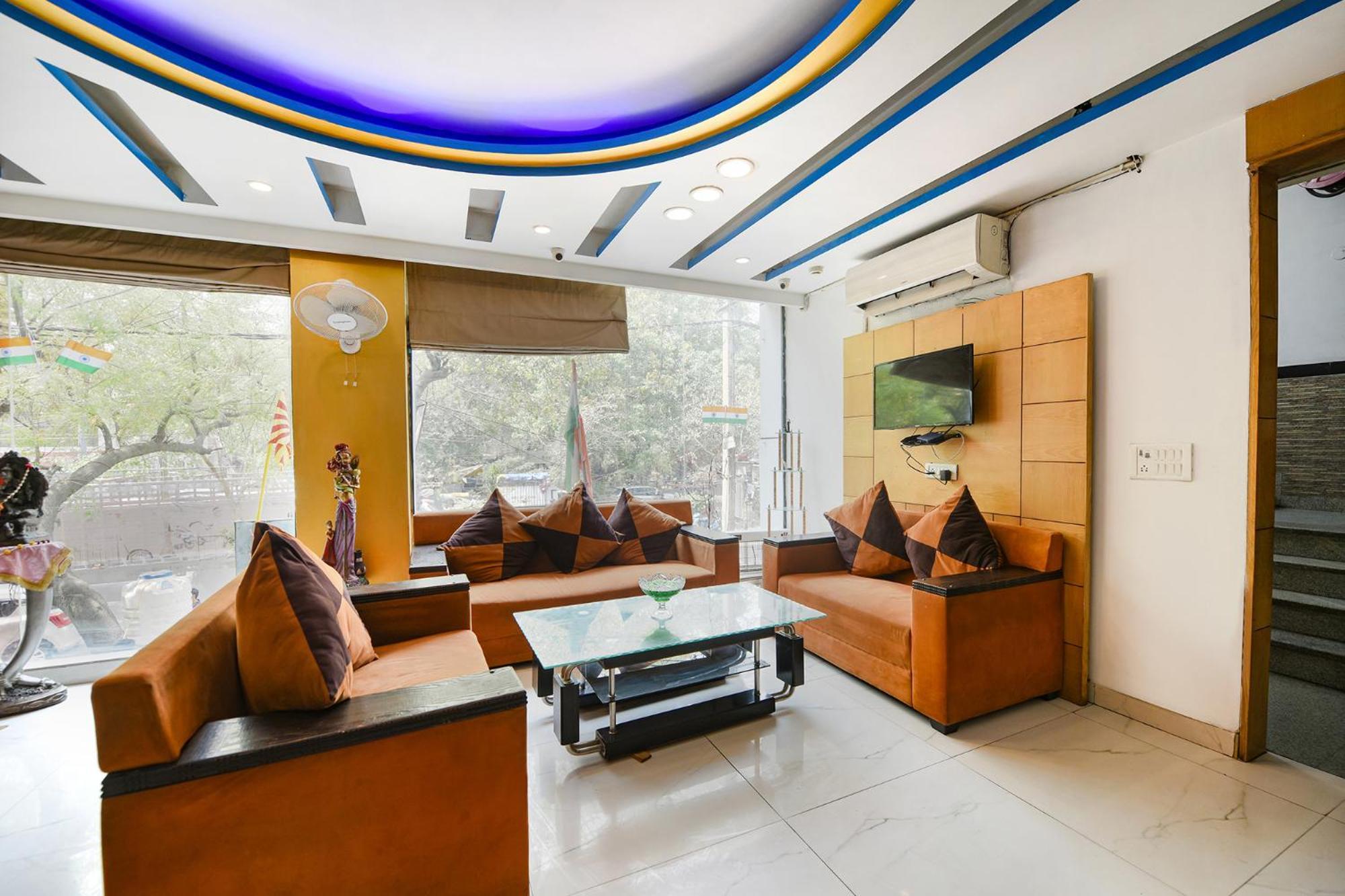 Treebo The Kings Plaza New Delhi Exterior photo