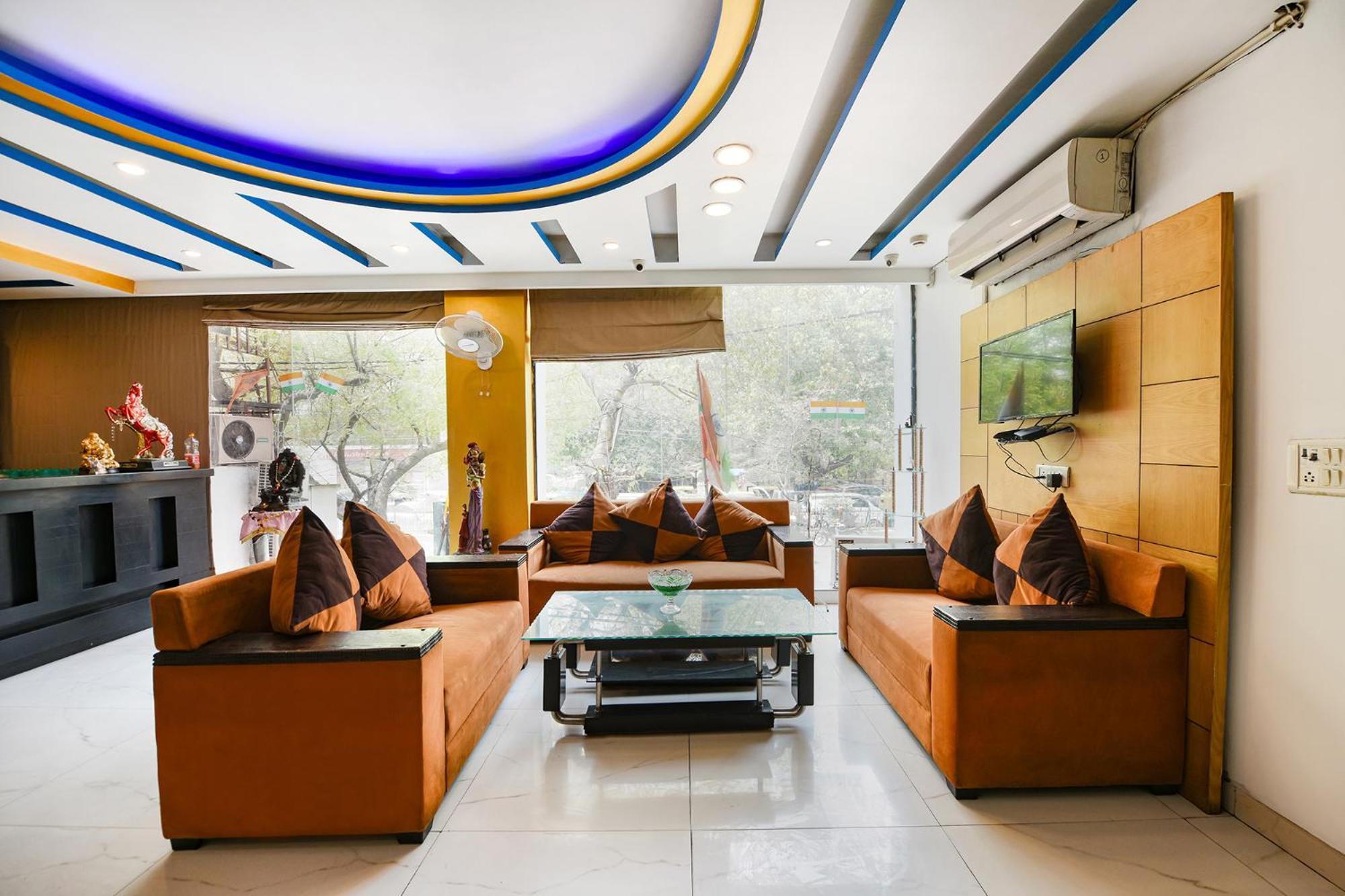 Fabhotel The Kings Plaza New Delhi Exterior photo